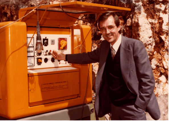 Sequia 1978 12.pngRAFAEL PÑON EN MARCHA EL AGUA