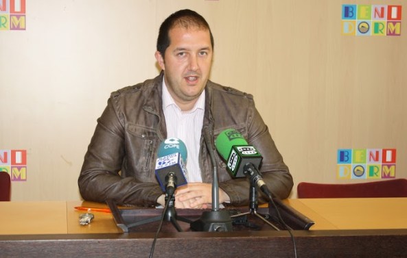 RUBEN MARTINEZ-17-4-13