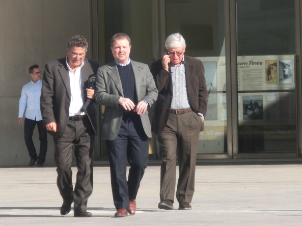 enrique oprtiz con abogado