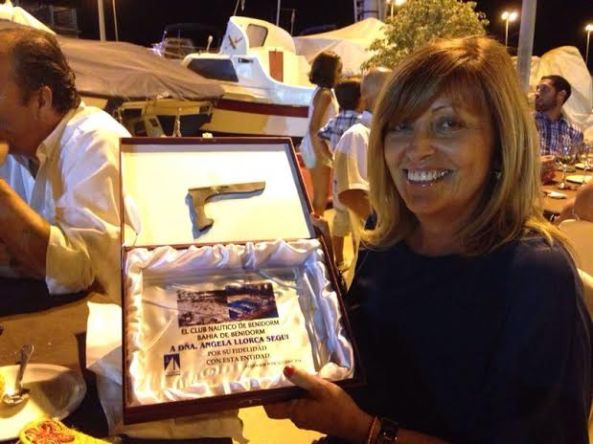 ANGELA LLORCA-PLACA CLUB NAUTICO