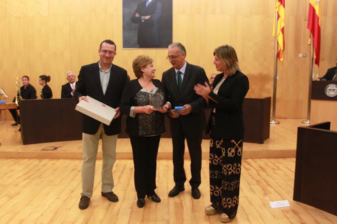 CARRILLO 14-ENTREGA DISTINCION