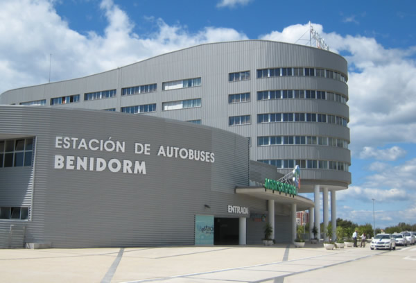 Benidorm.-La Policía Nacional detiene en la estación de autobuses local a seis personas dedicadas a transportar marihuana con destino a&nbsp;Holanda