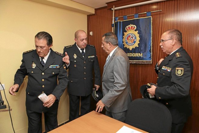 COMISARIO VENDE RELOJES