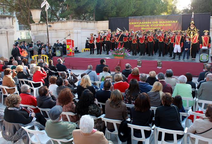 BENIDORM.- MAÑANA EN EL PARQUE&nbsp;L’AIGÜERA