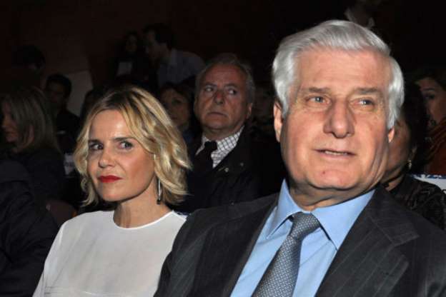 DUQUE DE ALBA Y SU HEMANA