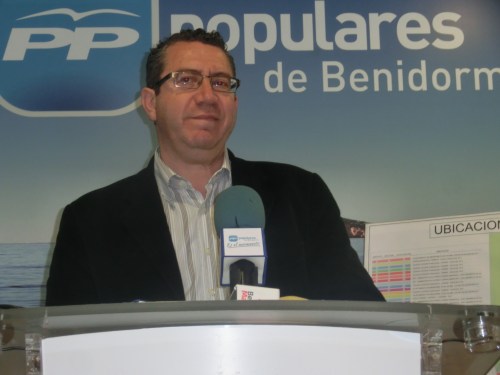 TONI PEREZ-PRIMER PLANO 26-3-15