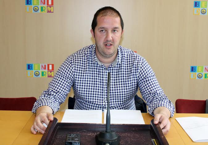 EL SECRETARIO GENERAL DEL PSOE, RUBEN MARTINEZ, CONCEJAL Y CATEDRATICO AMENAZA A&nbsp;MAESBA