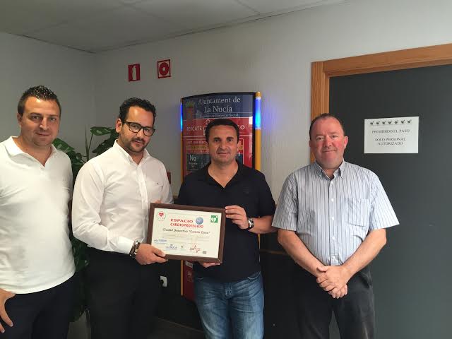 LA NUCIA.- CANO Y DOS MAS