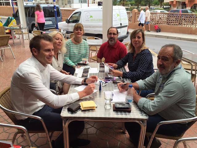 LIBERALES.-MESA CON RAMON