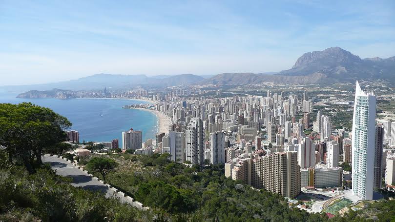 Benidorm registra el doble de visados de nuevas viviendas que&nbsp;Alicante