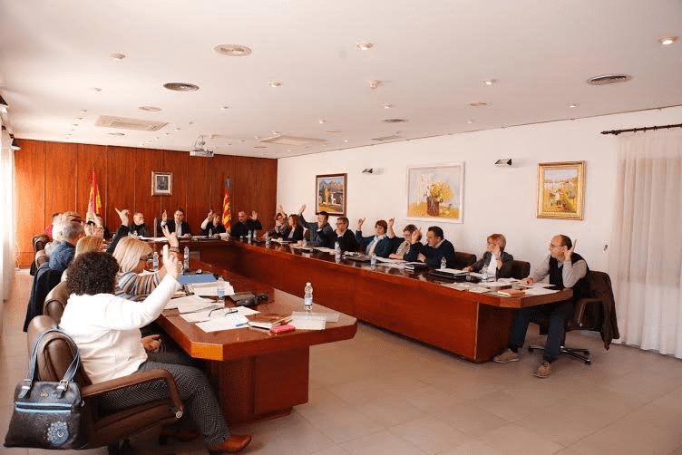 ALFAS.-  El Pleno de l’Alfàs unido en la conmemoración del 8 de&nbsp;marzo