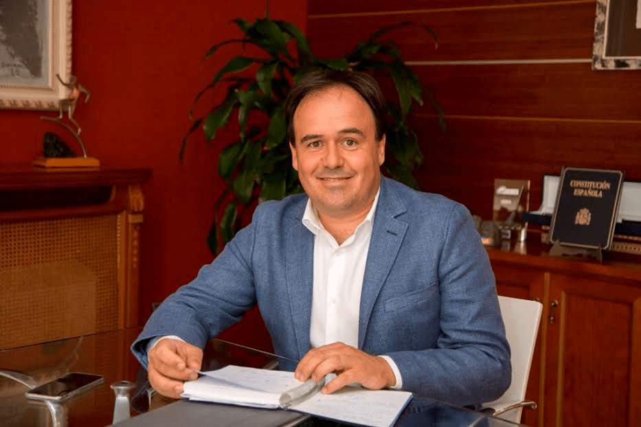 FINESTRAT ABONA ESTA SEMANA EL PAGO ÍNTEGRO DE LA “XARXA&nbsp;LLIBRES”