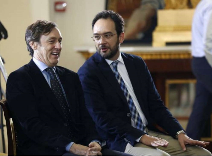 EL CIRCO NACIONAL.- PP Y PSOE SE UNEN