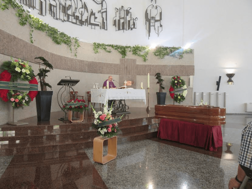 Benidorm.- EMOTIVO ENTIERRO DE DOÑA ISABEL CARRILLO&nbsp;ORTEGA