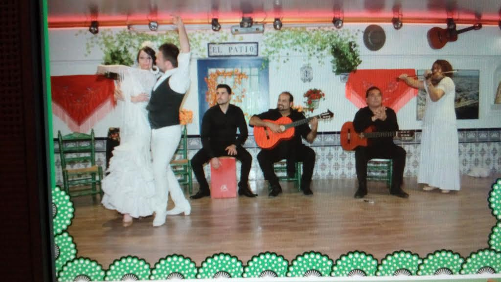 BENIDORM.- SALA «EL&nbsp;PATIO»