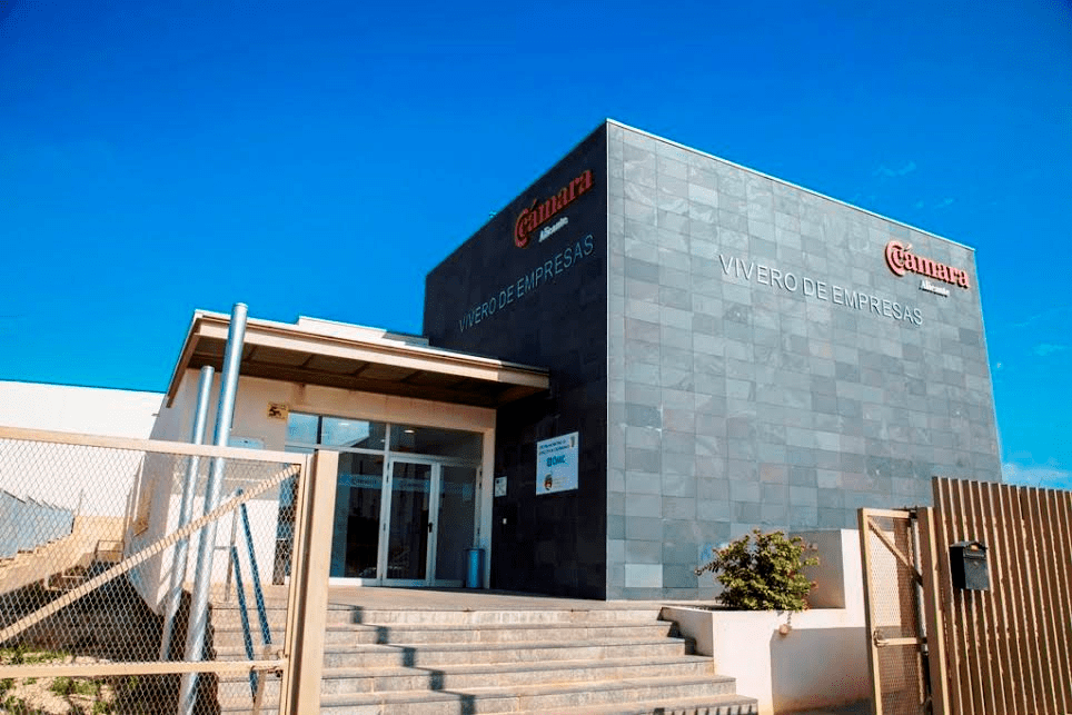 FINESTRAT CELEBRA DOS CURSOS GRATUITOS PARA AYUDAR AL COMERCIO MINORISTA A MEJORAR LA GESTIÓN DE SUS&nbsp;NEGOCIOS