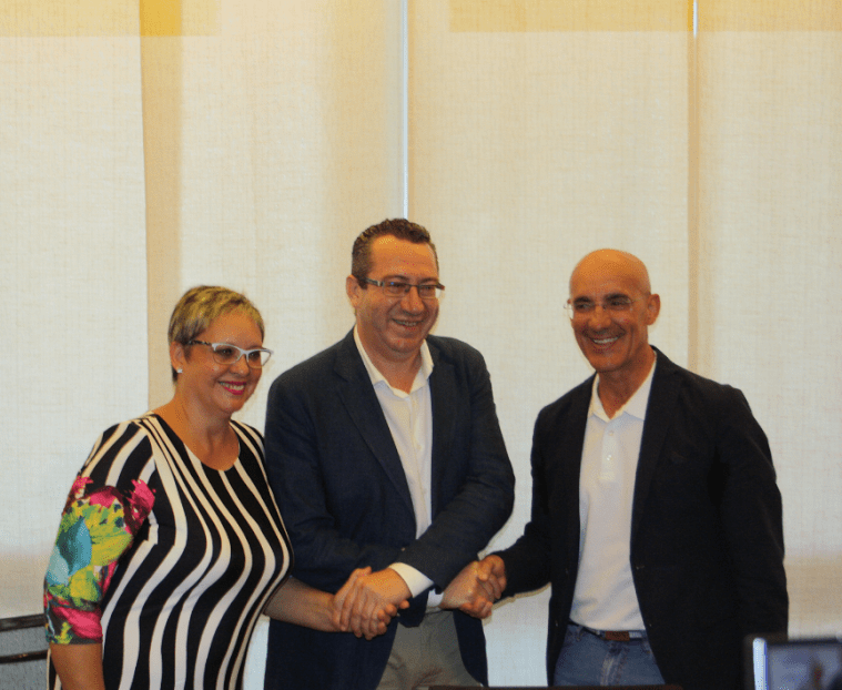 Los ediles Arturo y Paqui pactan con el&nbsp;PP