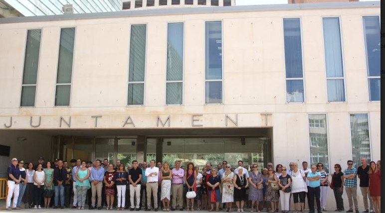 Benidorm.- SILENCIO POR MIGUEL ANGEL BLANCO