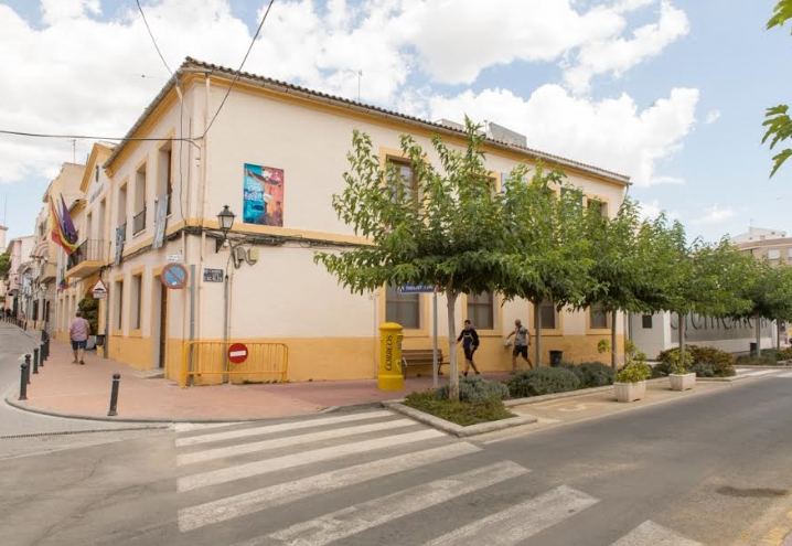 L’ALFAS.- EDUCACIÓN