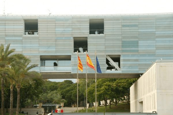 Benidorm.-El Ayuntamiento ingresará de nuevo este año 20.000 euros por la Plaza de la&nbsp;Navidad