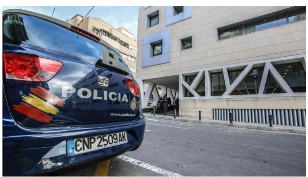 DETIENEN A UNA MUJER POR OFRECER A SU SOBRINA CON «FAVORES…»