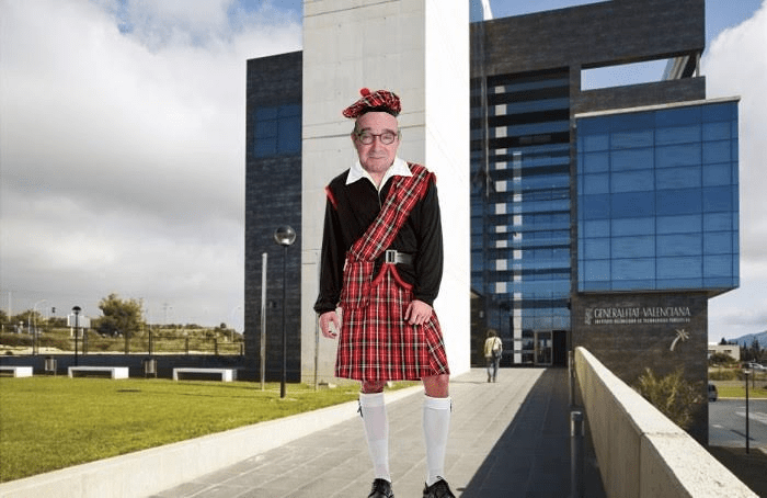 toni mayor de escocer