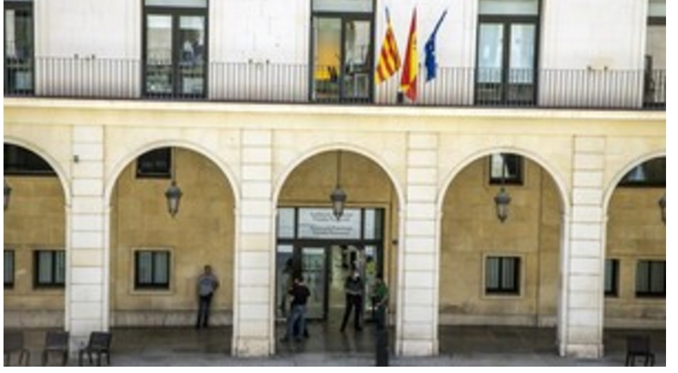 Prisión para una mujer por robar el dinero de la cuenta que tenía con su novio incapacitado tras un&nbsp;accidente