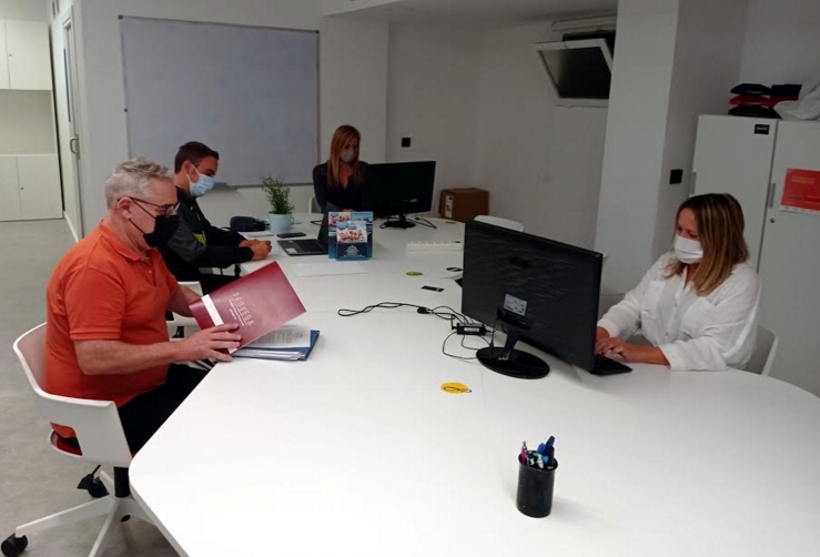 Empleo desarrolla en el ‘Espai Coworking’ de Benidorm un programa de acompañamiento a emprendedores financiado por la&nbsp;Diputación